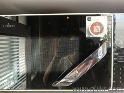 Electrolux Nutrition Microwave Oven. Convection with Grill. 