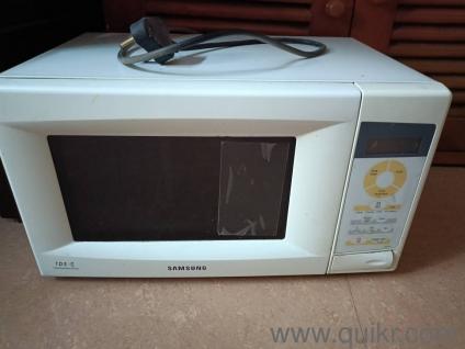 10 year old microwave is for sale. in working condition. 
