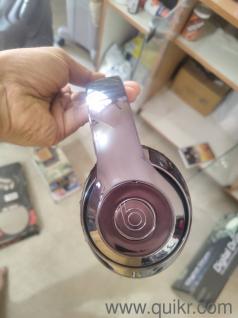 Original beats studio solo 3 bluetooth headphones (Worn out cushion but I'm good working condition)