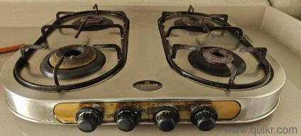 4 burners gas stove with steel body