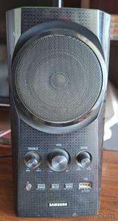 Samsung 2.1 Channel Multimedia Speaker System (HW-H20) with Subwoofer  Excellent Condition