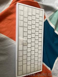 good condition apple magic keyboard and mouse. very less used. with box and charging cable.