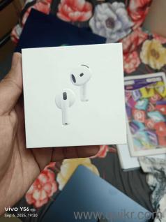 Brand New Apple AirPods 4 with Active Noise Cancellation  Sealed, 2025 Model