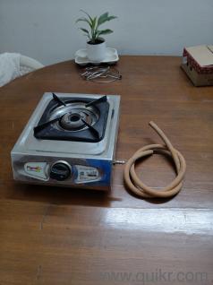Single burner gas stove. Pigeon brand. As good as new.