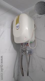 2 in number 3 ltr  Nippon instant geyser one year old but almost not used, excellant condition along with water pipe price rs 500/- each