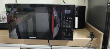 Rarely used Convection selling because bought Air Frier