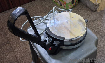 roti maker, almost new