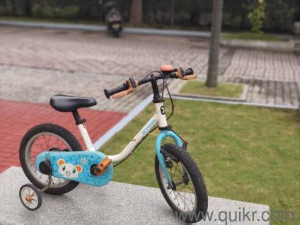 Btwin Decathlon Kids Cycle with Training Wheels  Excellent Condition