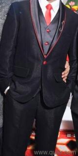 want to sell brand new party suit: Blazer, waist coat, trouser and tie