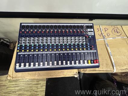 Studiomaster Air16u Mixer, 6months old, no dents and no scratches. Brand new condition