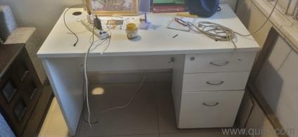 Table for Home use setup - Wprkstation at home