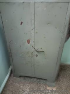 want to sell coubord urgently. :|: Steel Coubord