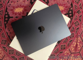 Apple MacBook Air M2 (16 GB/256GB brand new condition need regent sale