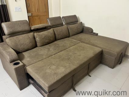 L shaped sofa come bed 3+1 with storage and adjustable head rest and 4 pillows, 9 feet in length and l shape 6feet
