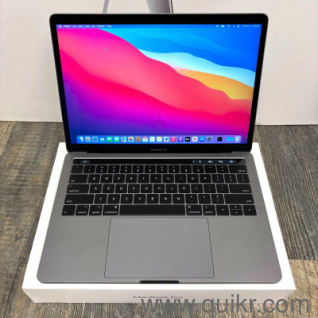 2020 Apple MacBook Pro 13" Quad Core i7 4.5GHz TURBO 16GB RAM 512GB SSD