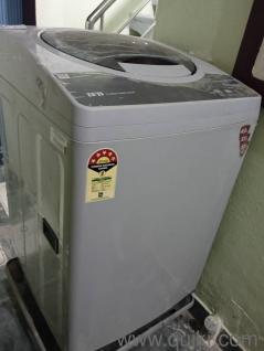 7kg fully automatic machine, used for 3 years, no issues, selling because I'm moving. Pickup only.