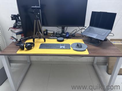 Computer table for wfh