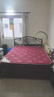 Metal body bed with storage and mattress 
