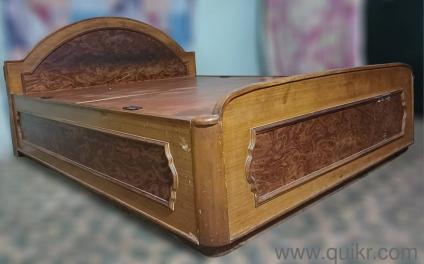 For Sale 5x6 feet Saag/Teak Wood Double Bed with Storage