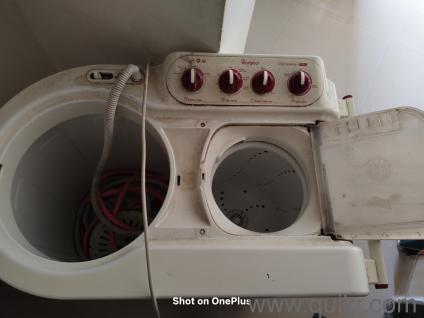 Whirlpool Semi automatic, Washing Machine, 5 years old in Good condition