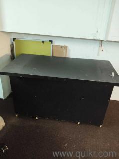 Table 12.5 fit -2 price - Strong and stylish, suitable for reception or meeting area.