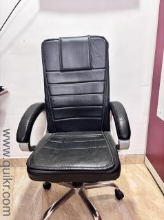 Highback Chair with wheels