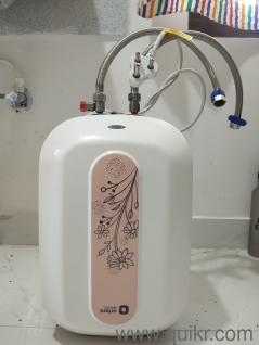 	Water Geyser in Good Condition  For Sale 		Instant Water Heater  Like New 		Working Water Geyser at Low Price 		Used Water Geyser  Excellent Condition 		Affordable Water Heater for Sale