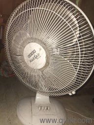 USHA MAXX AIR TABLE FAN