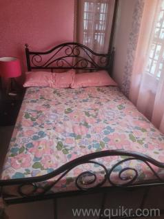 Single Metal bed with mattress 