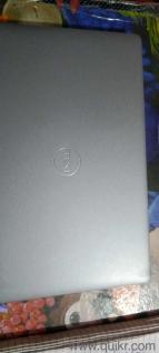 Touch screen Dell Latitude 5420 with an 11th Gen Intel Core i7-1185G7 processor and 16 GB of RAM,