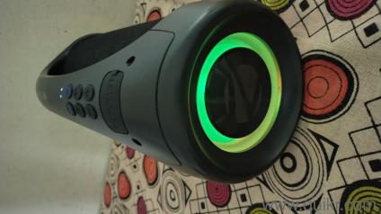 Home theatre and speaker at brand new condition