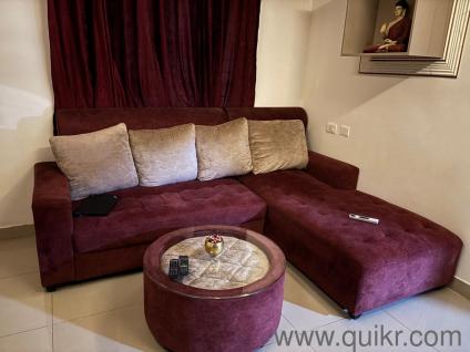 L shaped sofa with table