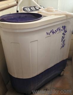 Semi automatic whirpool 7.5 kg washing machine. price negotiable 