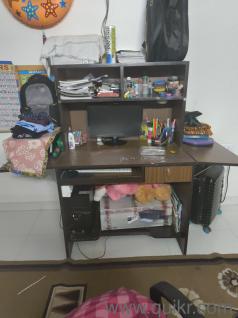 Computer Table in good condition 