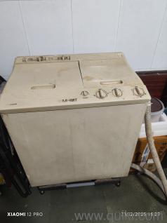 Semi automatic washing machine