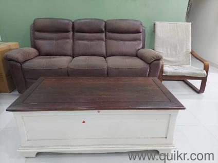 Sofa set with center table