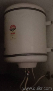 eletric water gezier in good condion 