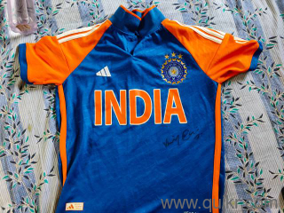 Virat kohli autographed jersey