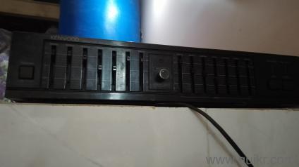 Amplifier, Equalizer with 2 woofers and 2 speakers