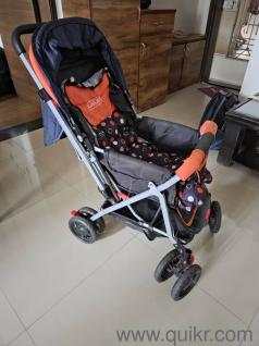 Preloved LuvLap pram