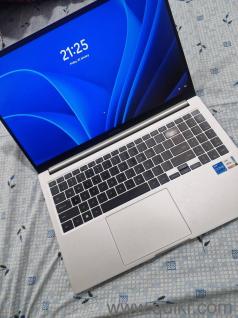 SAMSUNG GALAXY BOOK2 intel core i5 12th generation 15.6 inch laptop