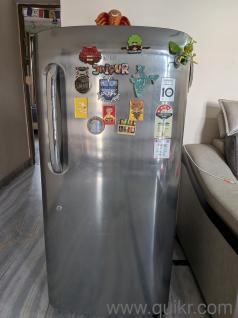 Lg refrigerator with excellent cooling and in very good condition.