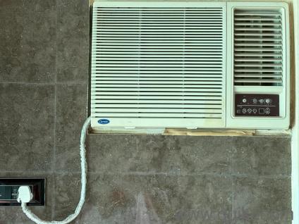 Carrier 1.5 Ton Window AC  Powerful Cooling | Excellent Condition 