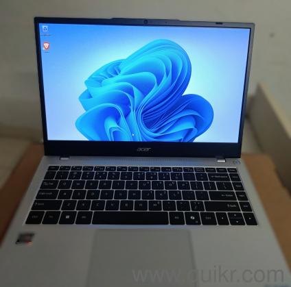 Acer One Z14-55M Laptop  Excellent Condition (10/10)