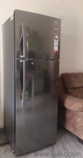 LG fridge for sale. clean and fully functional.