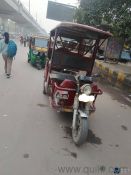 E Rickshaw Bechne hain 