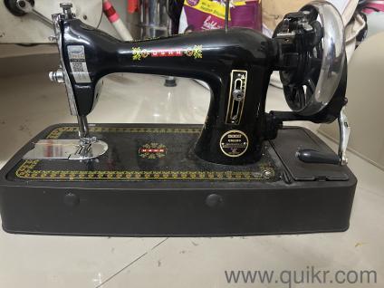 Usha Hand-operated Sewing Machine Black