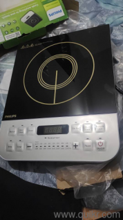 Selling Philips 2100W induction cooktop.It is completely unused