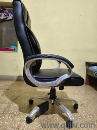 Well-Maintained Office Chair  Almost New Condition  Urgent Sale