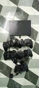 PS2 CONSOLE, 32GB PENDRIVE, 4-WIRE JOYSTICK AND 1 WIRELESS JOYSTICK,8 MB MEMORY CARD..